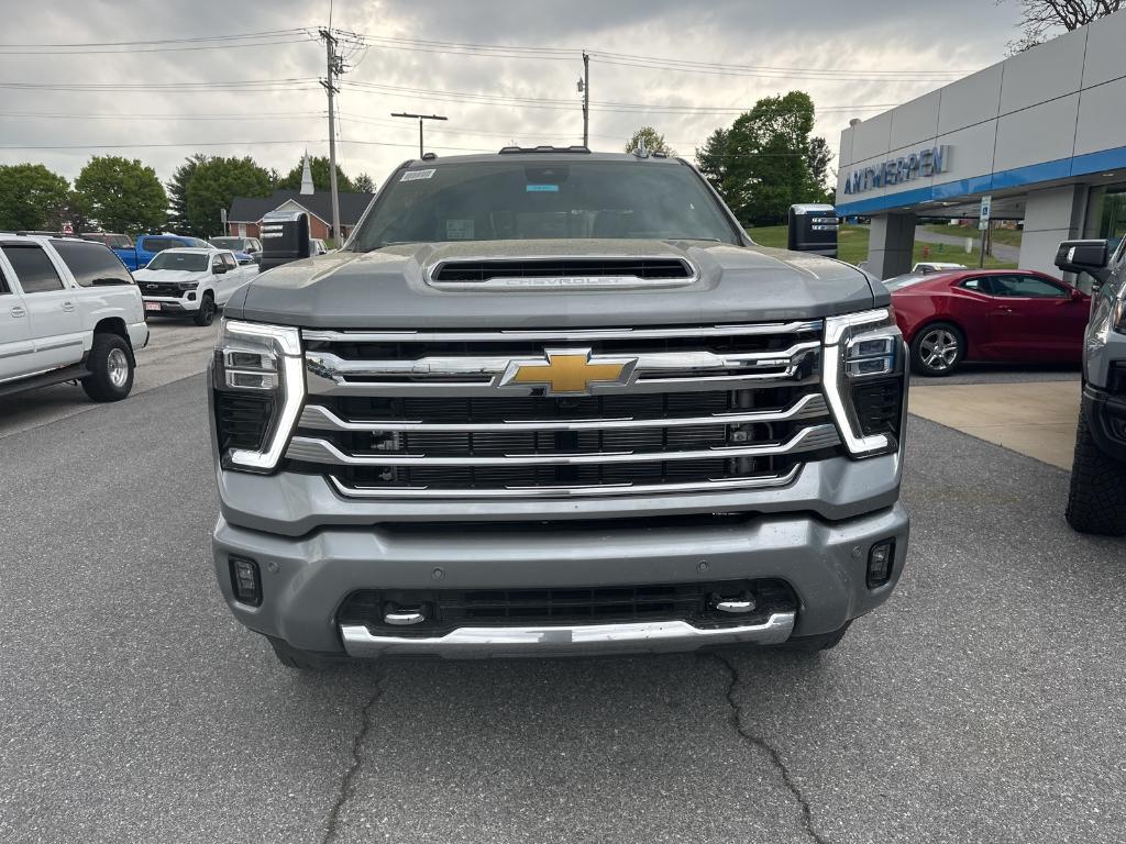 new 2025 Chevrolet Silverado 3500 car, priced at $92,590