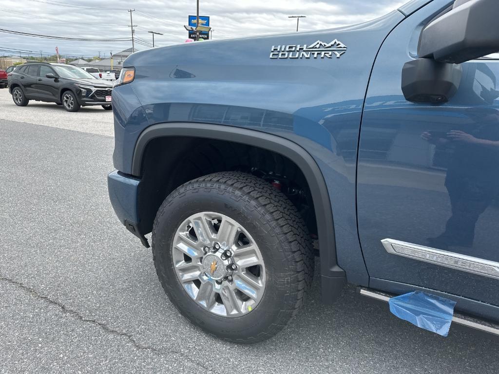 new 2025 Chevrolet Silverado 3500 car, priced at $90,660