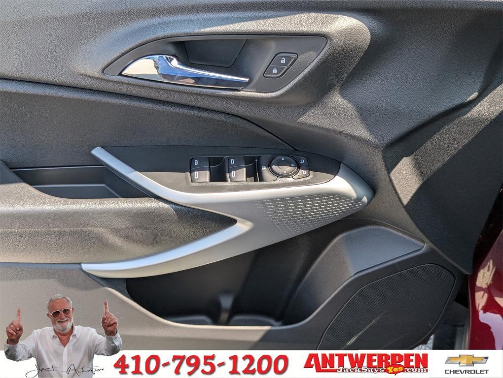 new 2025 Chevrolet Trax car, priced at $23,621