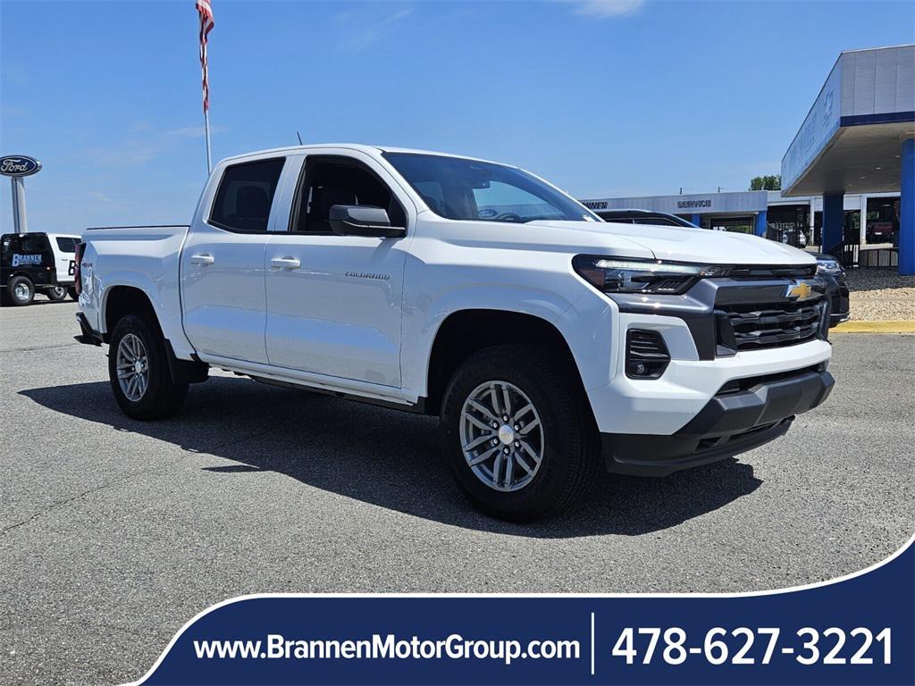 new 2025 Chevrolet Colorado car, priced at $42,995