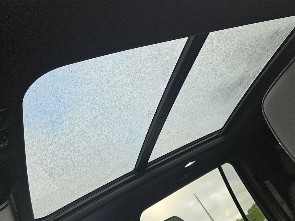 used 2024 GMC Yukon XL car, priced at $66,595