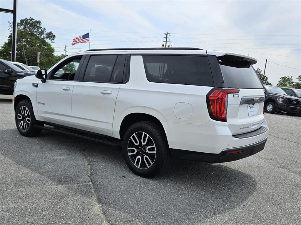 used 2022 GMC Yukon XL car, priced at $48,995