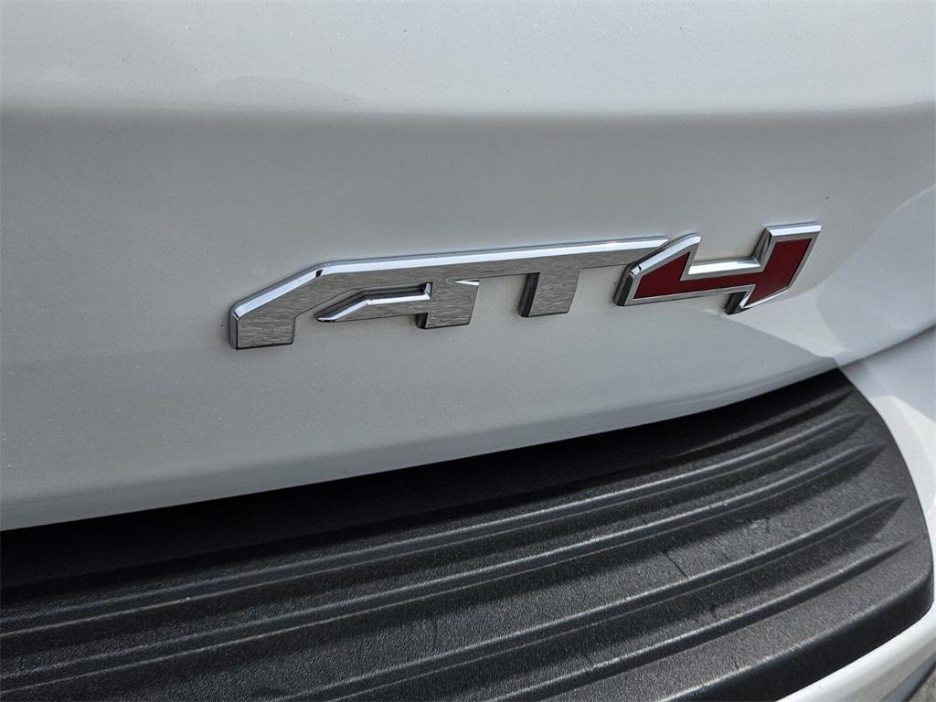 used 2022 GMC Yukon XL car, priced at $48,995