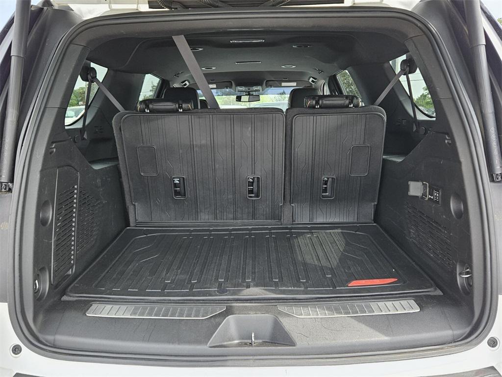 used 2022 GMC Yukon XL car, priced at $48,995