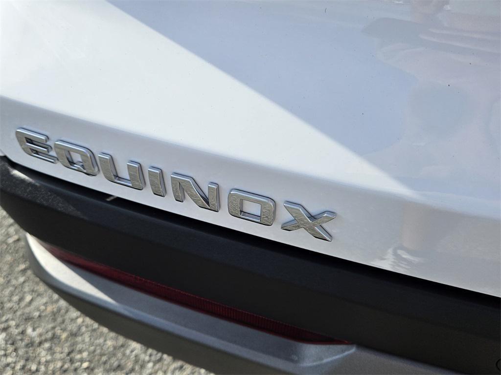 new 2026 Chevrolet Equinox car, priced at $30,538