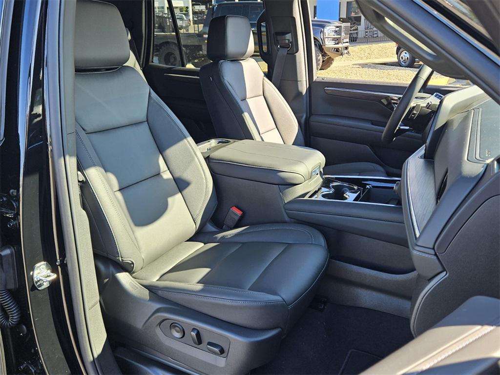 new 2025 Chevrolet Tahoe car, priced at $66,595