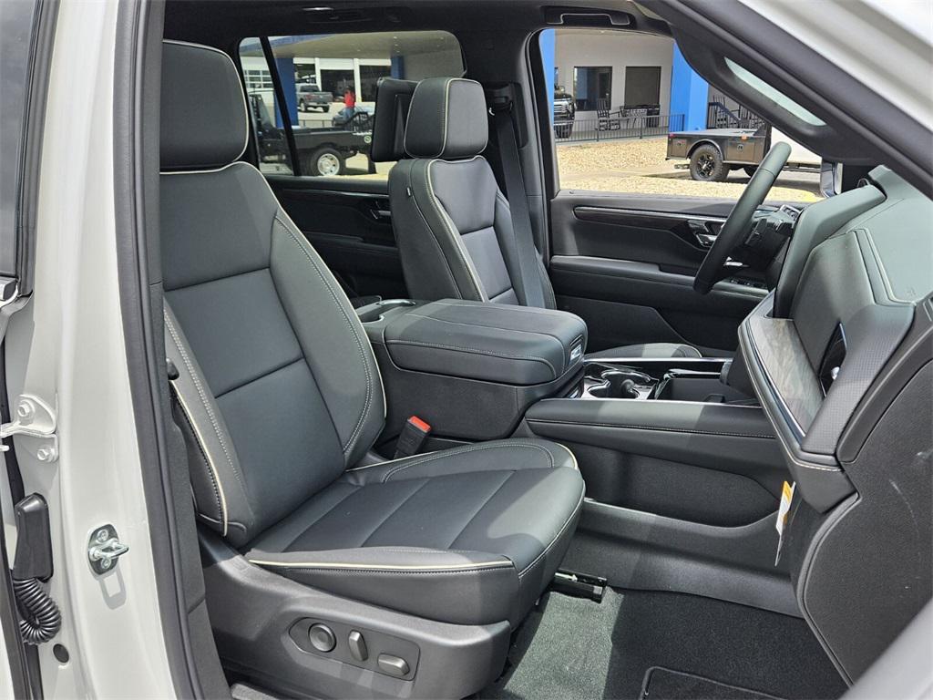 new 2025 Chevrolet Suburban car, priced at $84,516