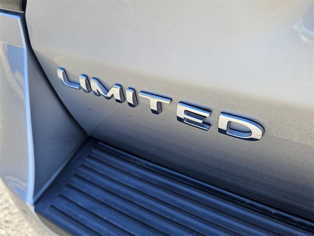 used 2020 Ford Expedition car, priced at $31,900