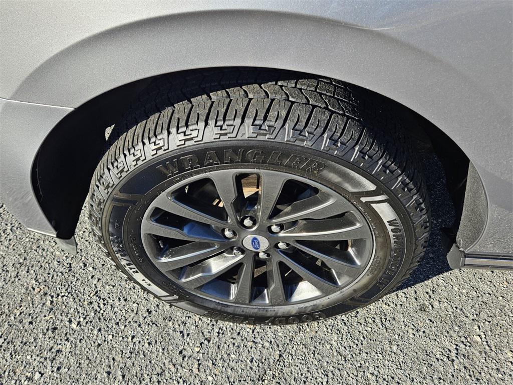 used 2020 Ford Expedition car, priced at $31,900