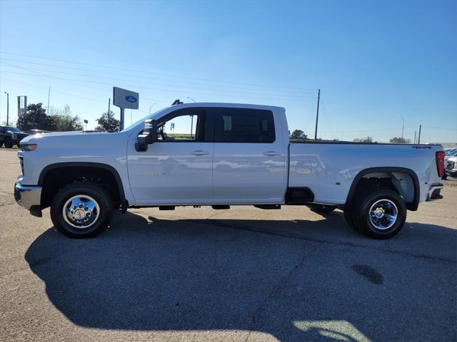 new 2025 Chevrolet Silverado 3500 car, priced at $72,595