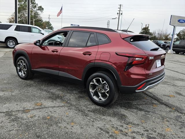 new 2025 Chevrolet Trax car, priced at $25,025