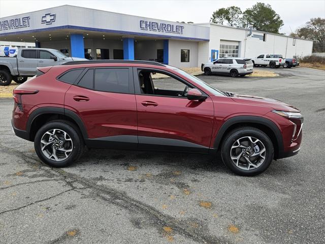 new 2025 Chevrolet Trax car, priced at $25,025