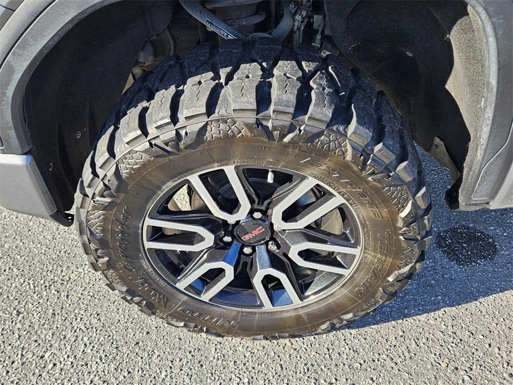 used 2022 GMC Sierra 1500 car, priced at $43,250