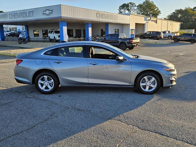 new 2024 Chevrolet Malibu car, priced at $24,485