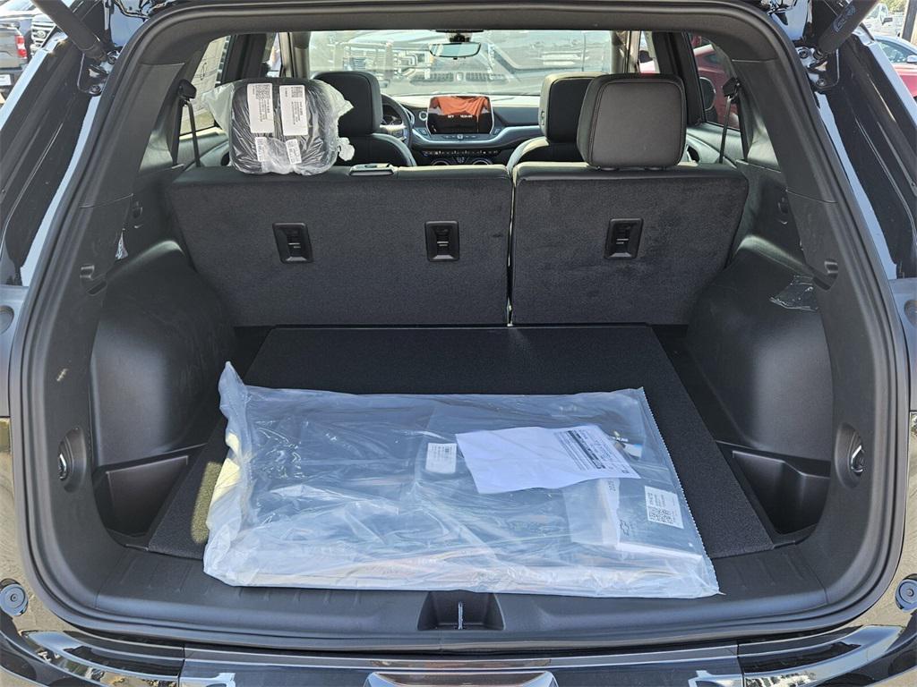 new 2025 Chevrolet Blazer car, priced at $45,415