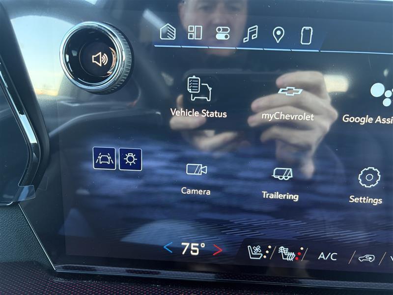 new 2026 Chevrolet Traverse car, priced at $61,715