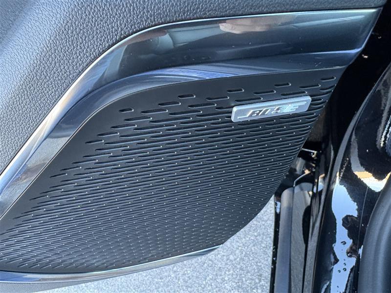 new 2026 Chevrolet Traverse car, priced at $61,715