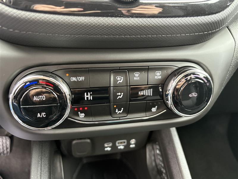 used 2023 Chevrolet TrailBlazer car, priced at $26,500