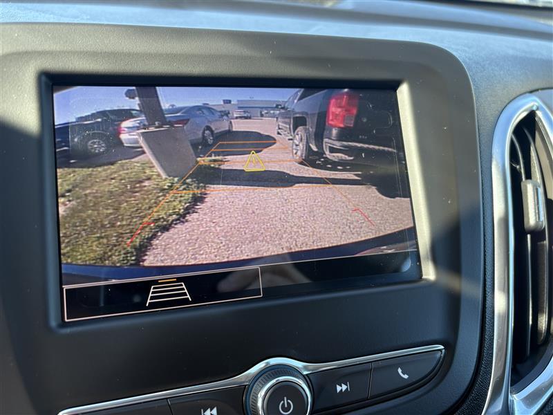 used 2022 Chevrolet Equinox car, priced at $23,900