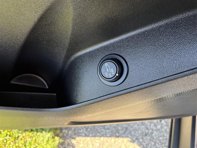 used 2022 Chevrolet Equinox car, priced at $23,900