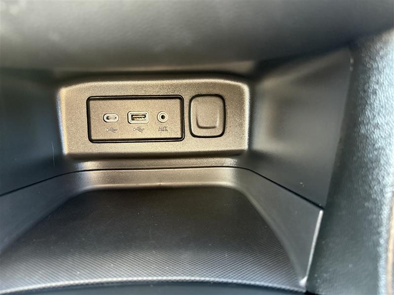 used 2022 Chevrolet Equinox car, priced at $23,900