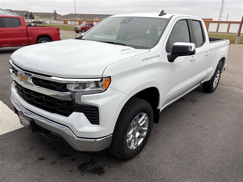 new 2025 Chevrolet Silverado 1500 car, priced at $49,645