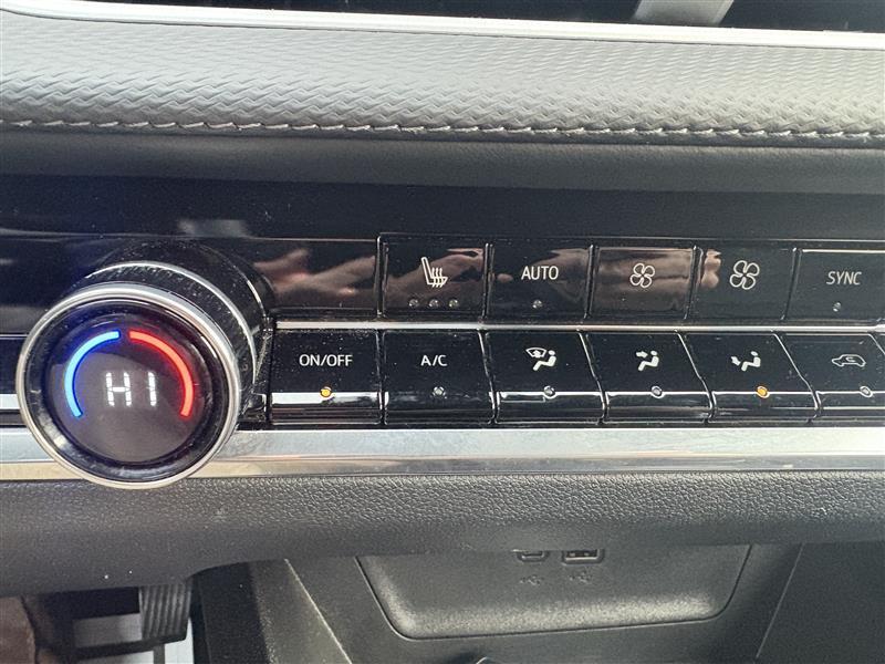 used 2025 Chevrolet Equinox car, priced at $29,999