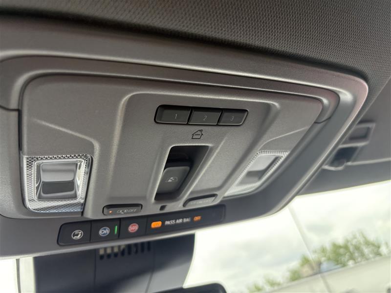 new 2025 Chevrolet Silverado 1500 car, priced at $62,585