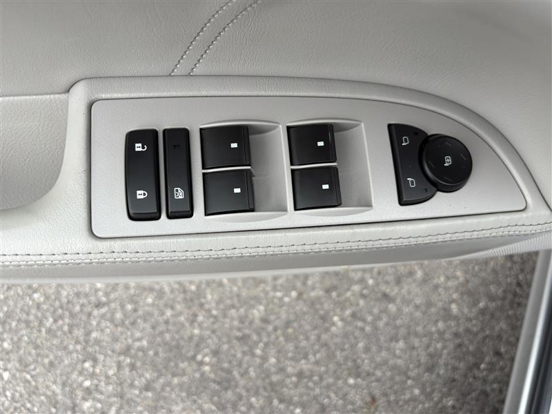 used 2011 Buick Lucerne car, priced at $8,000