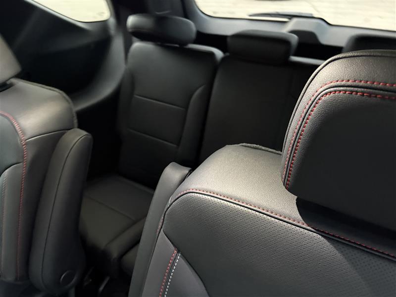 new 2026 Chevrolet Traverse car, priced at $55,010