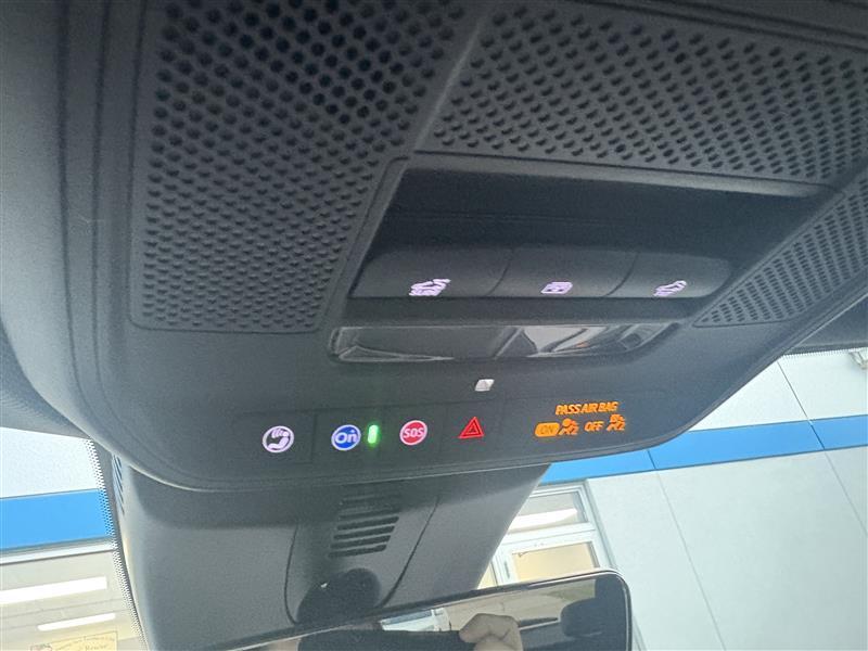 new 2026 Chevrolet Traverse car, priced at $55,010