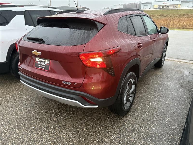 new 2025 Chevrolet Trax car, priced at $24,985