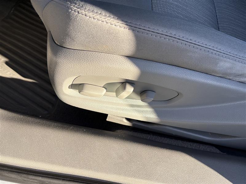 used 2014 Chevrolet Impala car, priced at $10,500