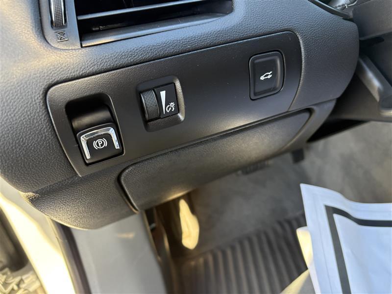 used 2014 Chevrolet Impala car, priced at $10,500