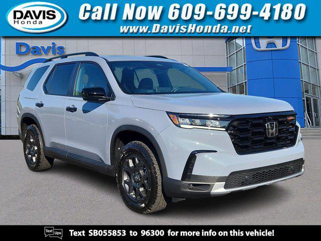 new 2025 Honda Pilot car, priced at $51,430