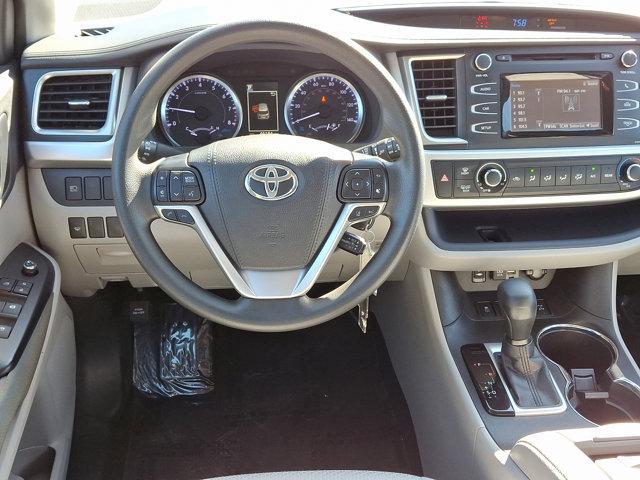 used 2019 Toyota Highlander car, priced at $27,011