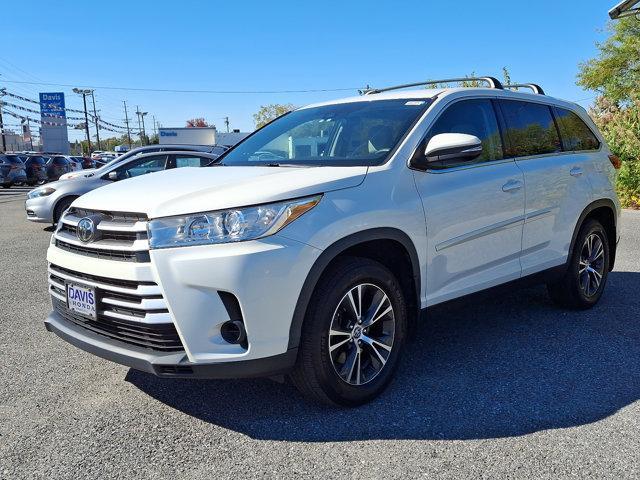 used 2019 Toyota Highlander car, priced at $27,011