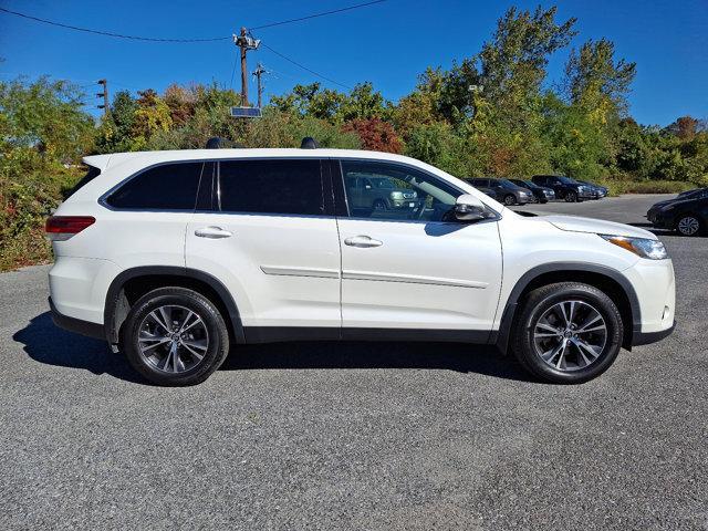 used 2019 Toyota Highlander car, priced at $27,011