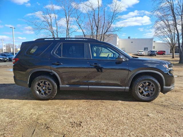 used 2025 Honda Pilot car, priced at $46,471