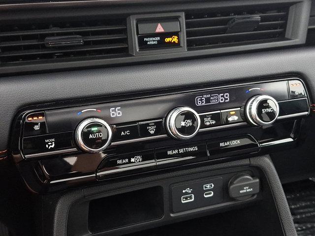 used 2025 Honda Pilot car, priced at $45,909