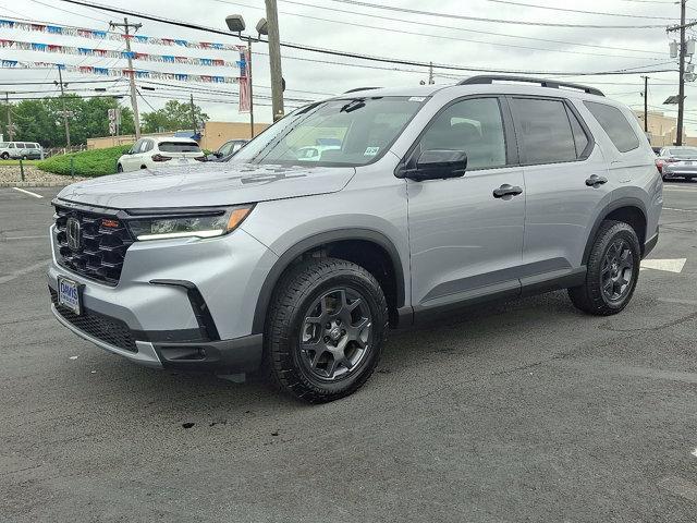 used 2025 Honda Pilot car, priced at $45,909