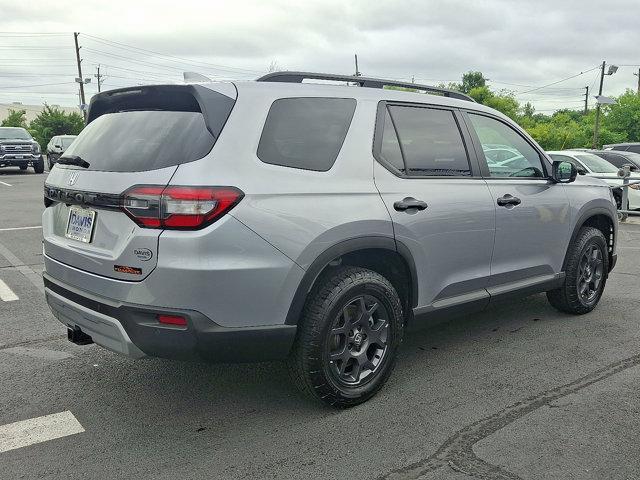used 2025 Honda Pilot car, priced at $45,909