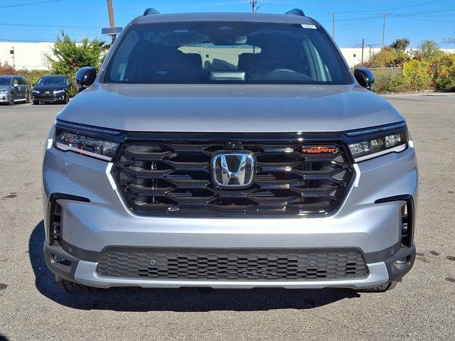 new 2025 Honda Pilot car, priced at $50,795