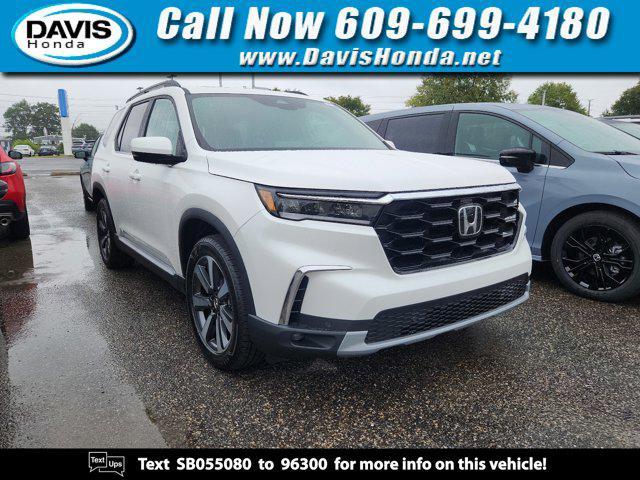 new 2025 Honda Pilot car, priced at $52,870