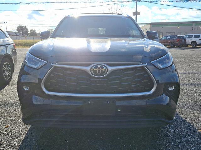 used 2021 Toyota Highlander car, priced at $35,843