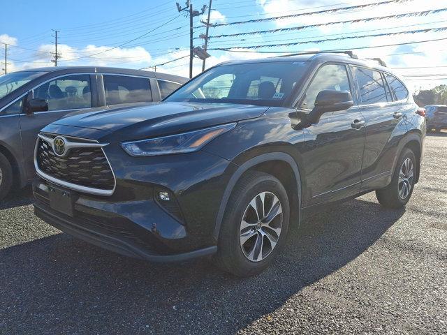 used 2021 Toyota Highlander car, priced at $35,843