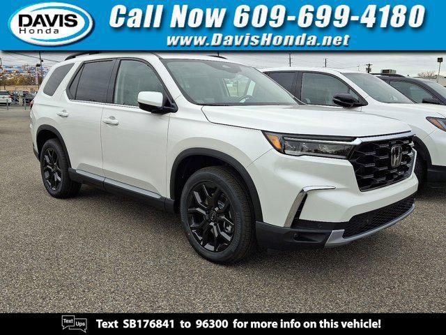 new 2025 Honda Pilot car, priced at $53,450