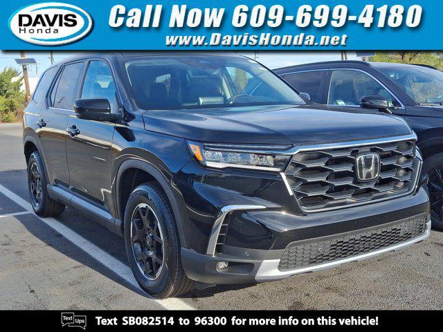 new 2025 Honda Pilot car, priced at $48,895