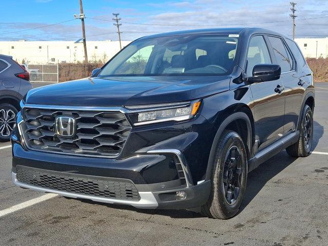 new 2025 Honda Pilot car, priced at $48,895