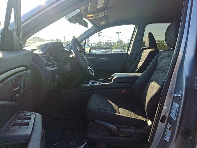 used 2025 Honda Ridgeline car, priced at $34,899